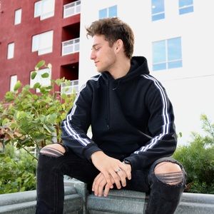 Meet your Posher, Harrison